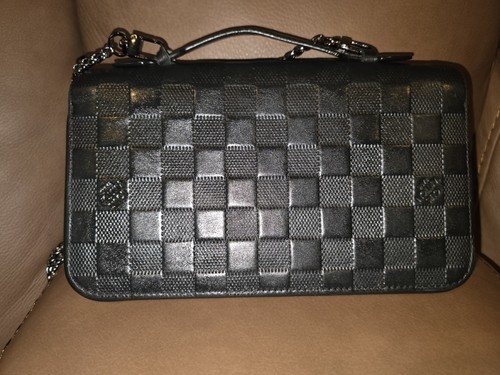 Louis vuitton - louis,
