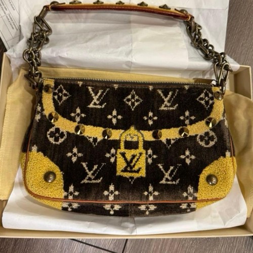 Authentic louis vuitton - louis,