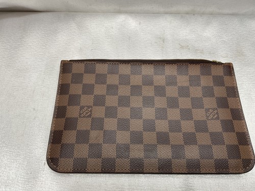 Louis vuitton a - vuitton, n/a
